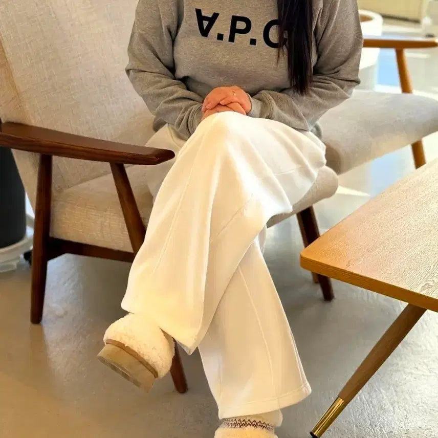 [BUNJANG] A.P.C. Unisex Sweatshirt / #새상품/정품(무료배송)아페쎄 남녀공용 맨투맨판매합니다~