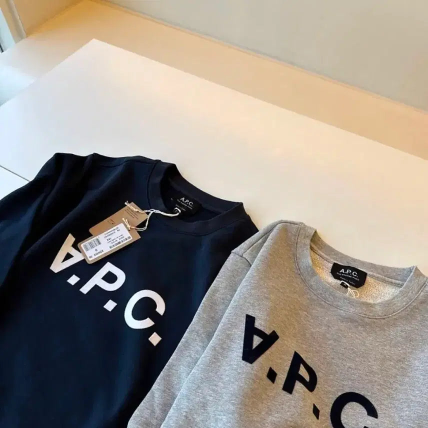 [BUNJANG] A.P.C. Unisex Sweatshirt / #새상품/정품(무료배송)아페쎄 남녀공용 맨투맨판매합니다~