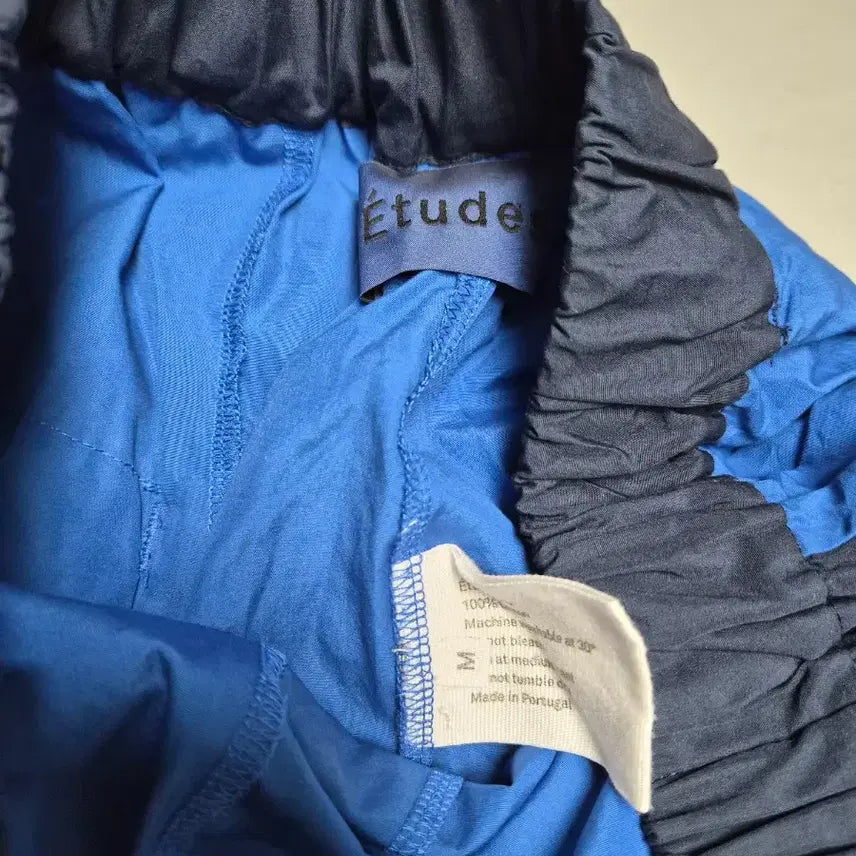 [BUNJANG] Etudes Blue/Black Colorblock Overfit Shorts / etudes 블루/블랙 배색 반바지 숏팬츠 오버핏