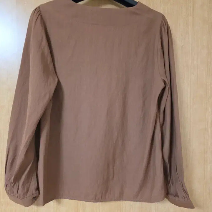 [BUNJANG] V-Neck Shirt Blouse / 브라운 브이넥 셔츠 블라우스
