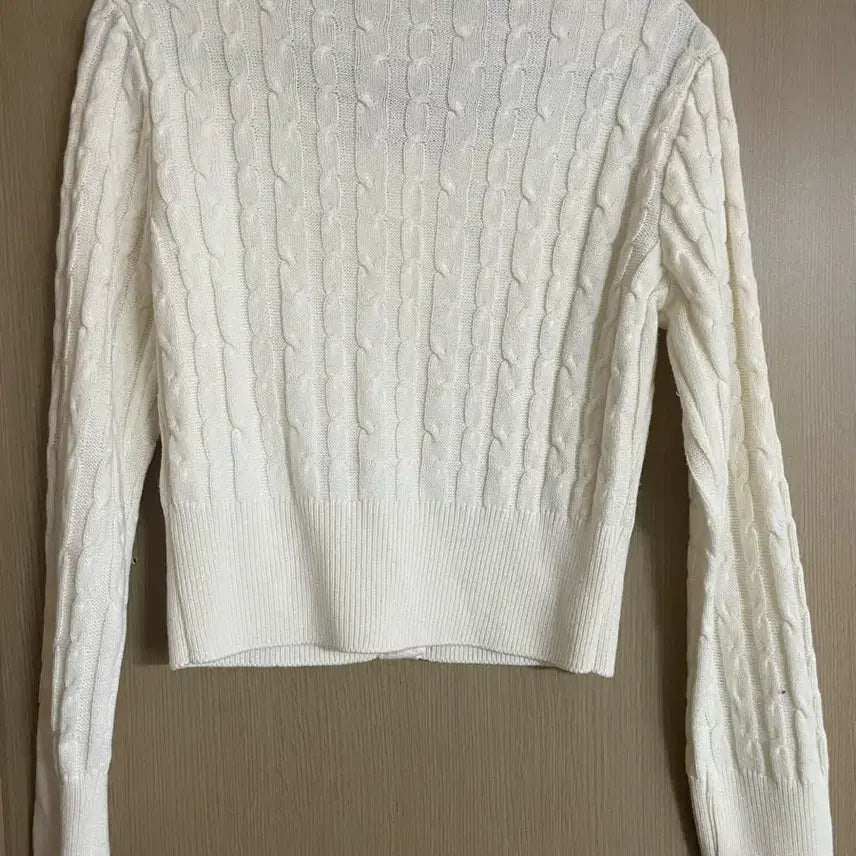 [BUNJANG] MIXXO Ivory Square Neck Cable Knit Cardigan / MIXXO 미쏘 꽈배기 스퀘어넥 가디건 아이보리 S사이즈