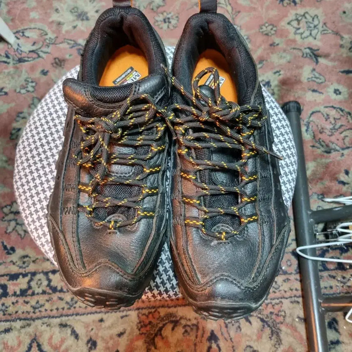 [BUNJANG] Millet Hiking Vibram Sole Leather Trekking Shoes / 밀레 트레킹 비브람창 소가죽 운종화