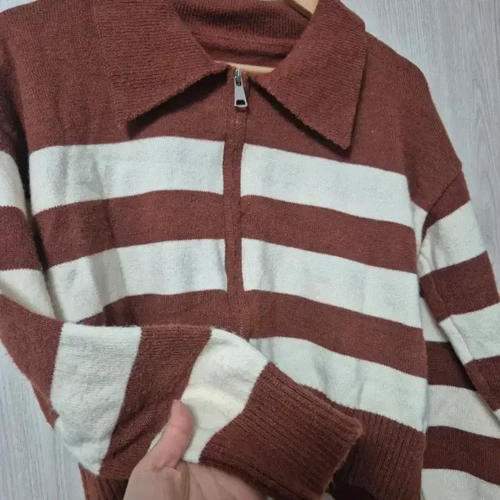 [BUNJANG] Striped Knit Zip-Up / 스트라이프 니트 집업