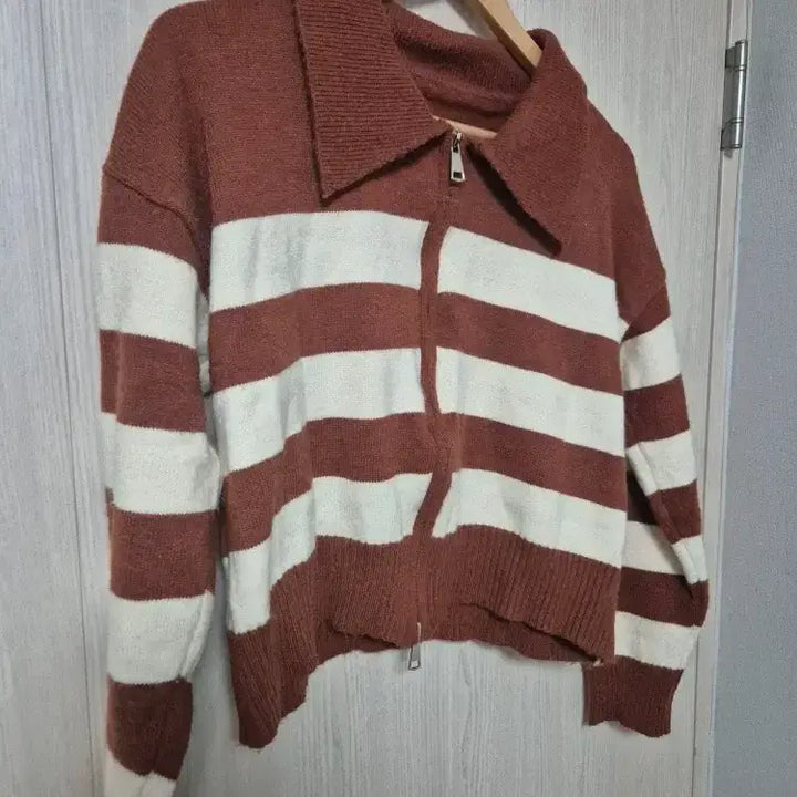 [BUNJANG] Striped Knit Zip-Up / 스트라이프 니트 집업