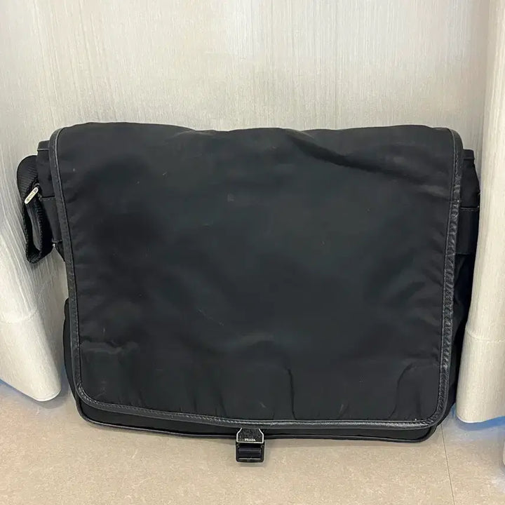 [BUNJANG] Prada Nylon Messenger Bag / 프라다 나일론 메신저 가방