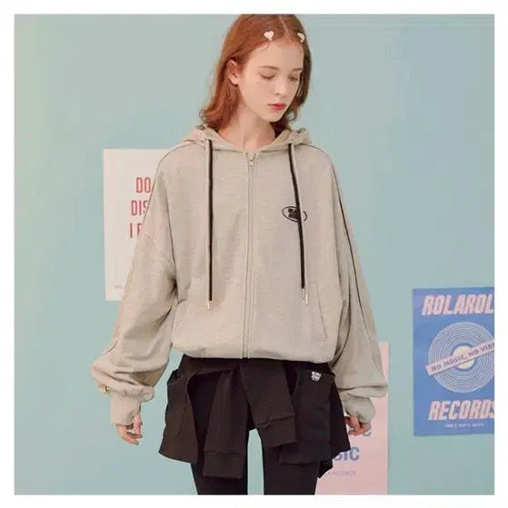 [BUNJANG] 로라로라 (HZ-19551) PIPING SHORT HOOD ZIP-UP / 로라로라 (HZ-19551) PIPING SHORT HOOD ZIP-UP