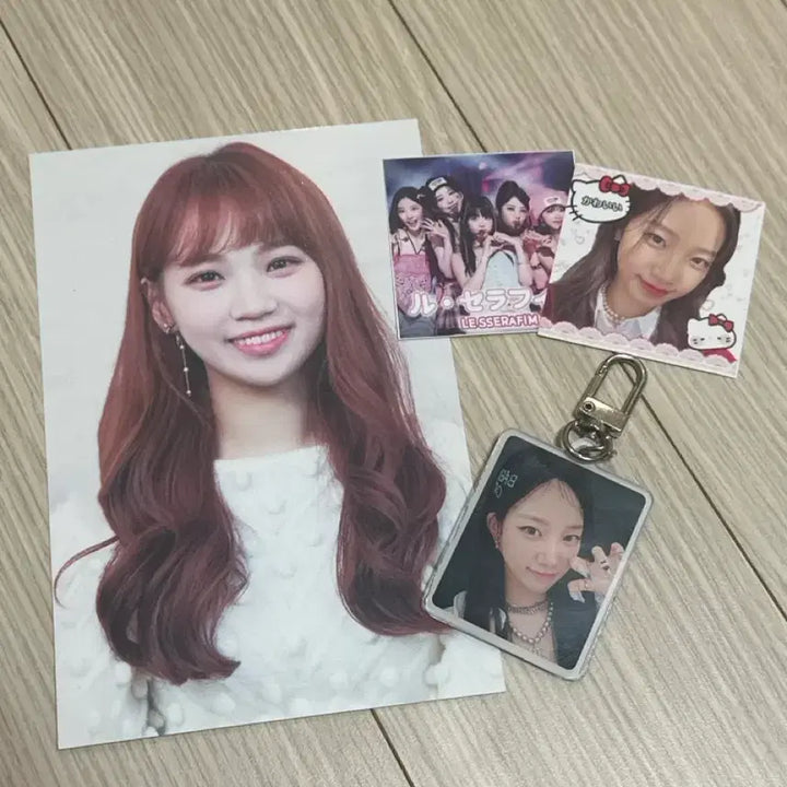 [BUNJANG] LE SSERAFIM Kazuha Unspecified Item Bundle Set Keyring / 가격 내림)) 아이즈원 앨범 구성품 +비공굿, 카즈하 키링