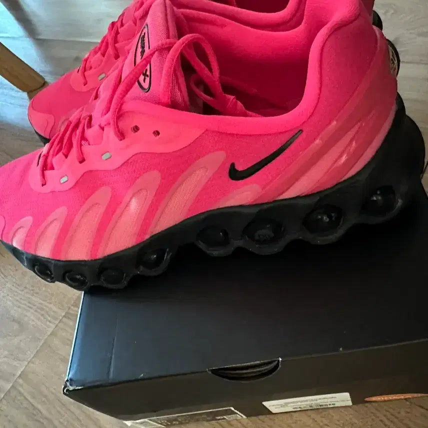 [BUNJANG] Nike Air Max Dn8 Hyper Pink Sneakers / 나이키 에어맥스 Dn8 하이퍼 핑크