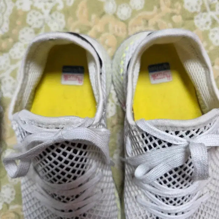[SOLD OUT] 아디다스 메쉬 운동화 화이트265