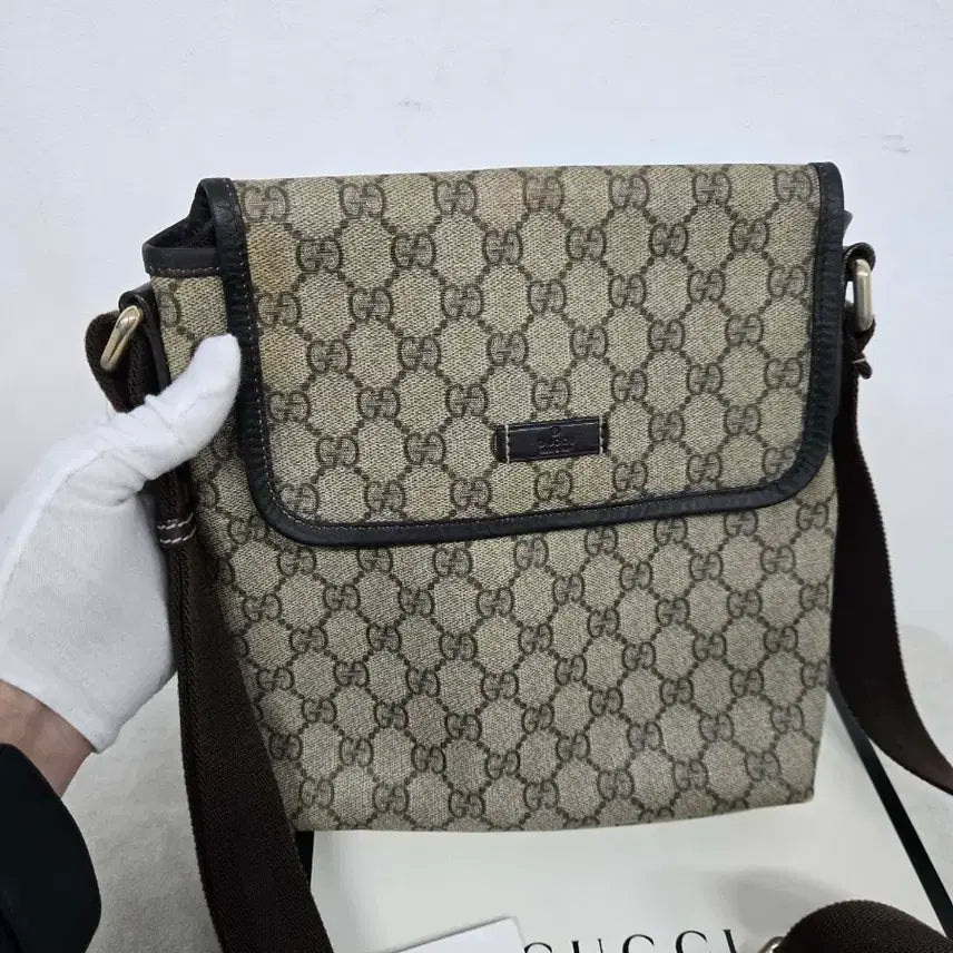 [BUNJANG] Gucci Signature Shoulder Bag (Authentic, A-Grade) / [정품][A급] 구찌 시그니처 숄더백
