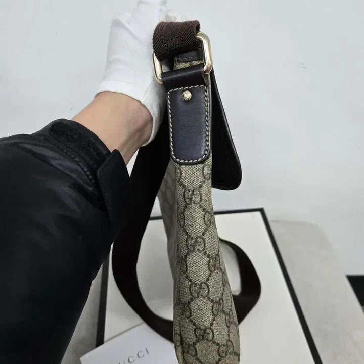 [BUNJANG] Gucci Signature Shoulder Bag (Authentic, A-Grade) / [정품][A급] 구찌 시그니처 숄더백