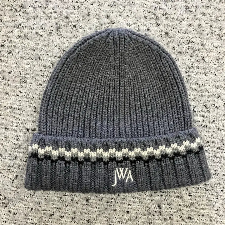 [BUNJANG] Uniqlo JW Anderson Beanie / N225 유니클로 jw앤더슨 비니