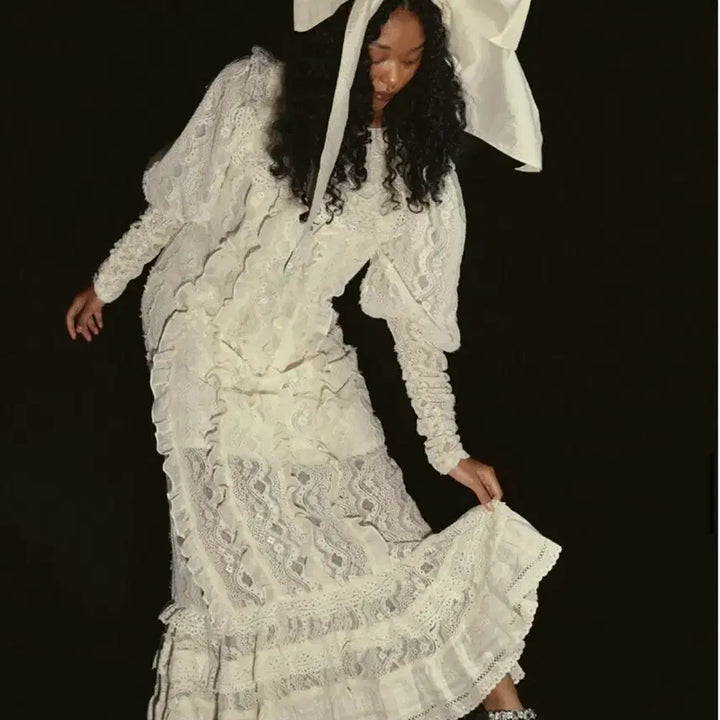 [BUNJANG] Dew E Dew E 22S/S Order Made Baroque Dress / [듀이듀이] 22S/S 오더메이드 한정판 바로크 드레스