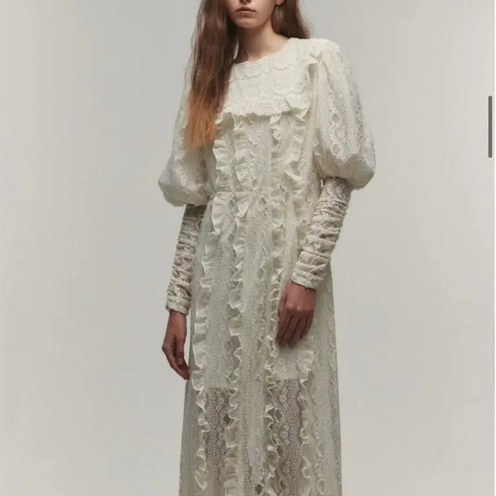 [BUNJANG] Dew E Dew E 22S/S Order Made Baroque Dress / [듀이듀이] 22S/S 오더메이드 한정판 바로크 드레스