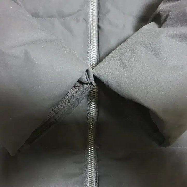 [BUNJANG] Descente Mid Length Down Jacket Size 90 / 데상트 미드롱 다운 패딩  상태좋고깨끗해요 사이즈 90