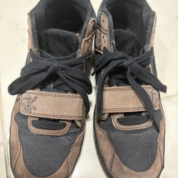 [BUNJANG] Nike Travis Scott Jumpman Jack Sneakers / 나이키 점프맨잭 트래비스 스캇 270