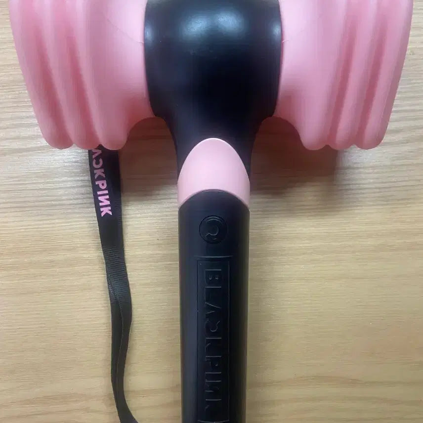 [BUNJANG] Blackpink Light Stick / 블랙핑크 응원봉 뿅봉 지수 제니 로제 리사