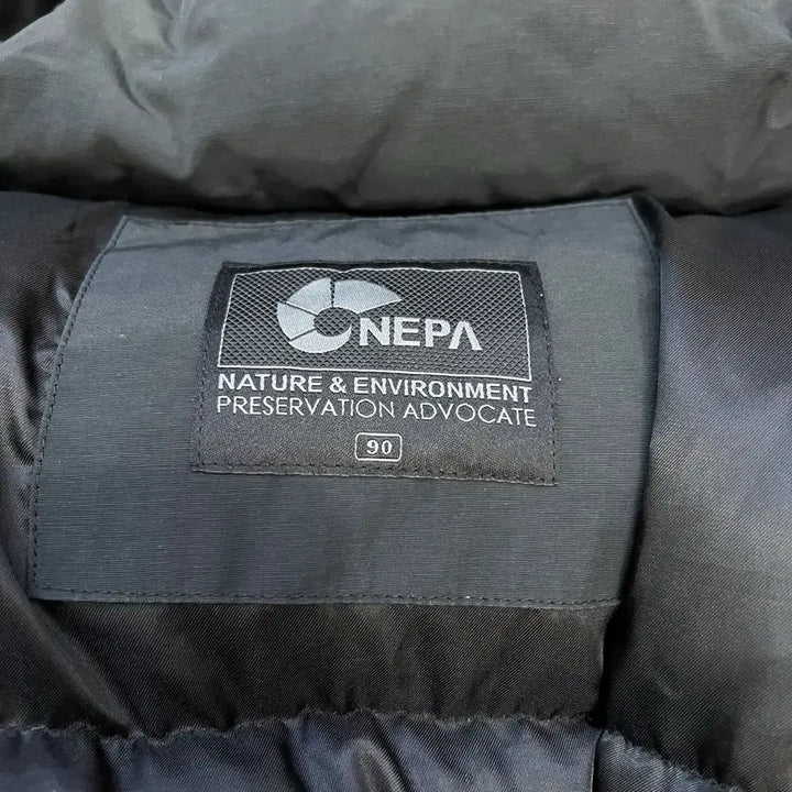 [BUNJANG] Nepa Duck Down Padded Jacket (Size 90) / 90) 네파 덕더운 패딩점퍼 오리털패딩