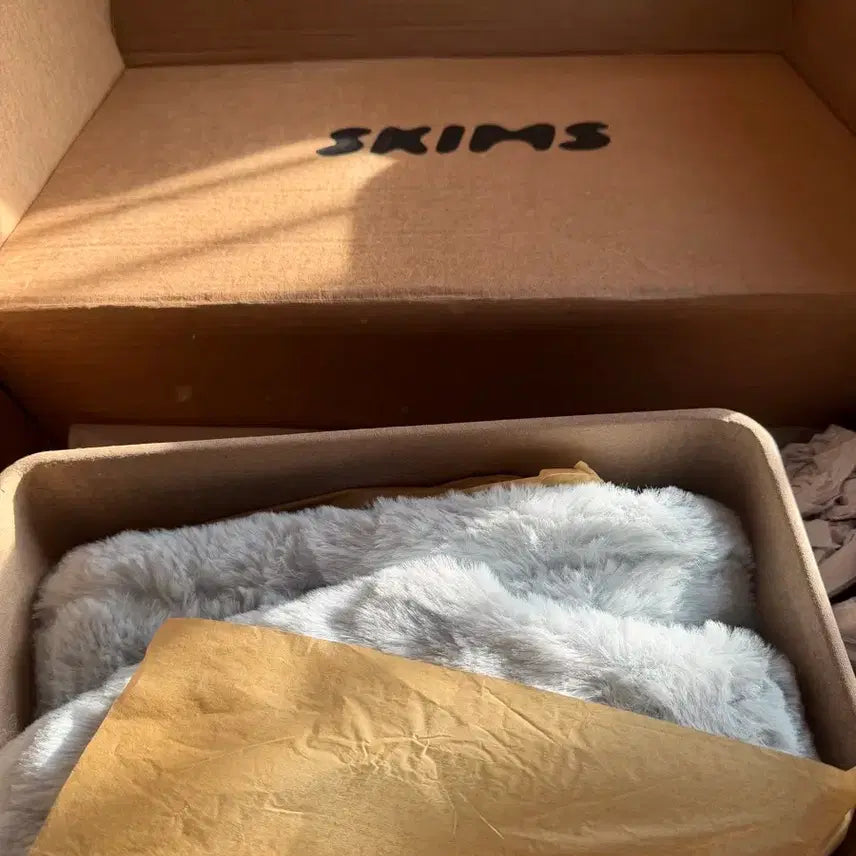 [BUNJANG] SKIMS Fur Slipper / 스킴스 퍼 슬리퍼