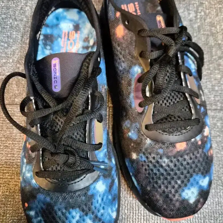 [BUNJANG] Under Armour HOVR Sonic 5 Running Shoes (Size 270) / [언더아머 HOVR 소닉5 러닝화 / 270사이즈 / 정품]