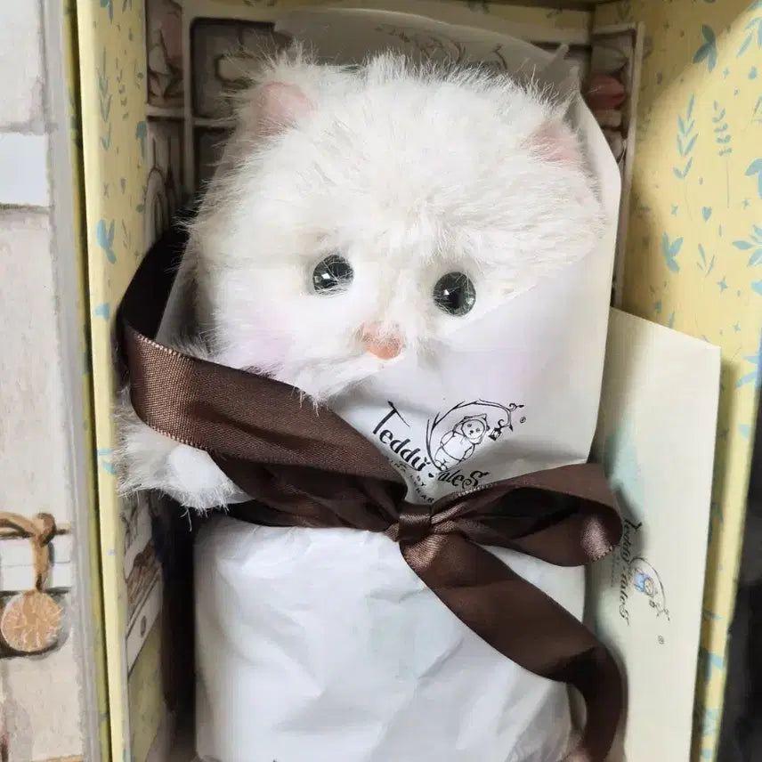 [BUNJANG] Teddy Tales Rena Cat White Mochi / 테디테일즈 고양이 레나캣 화이트 모찌