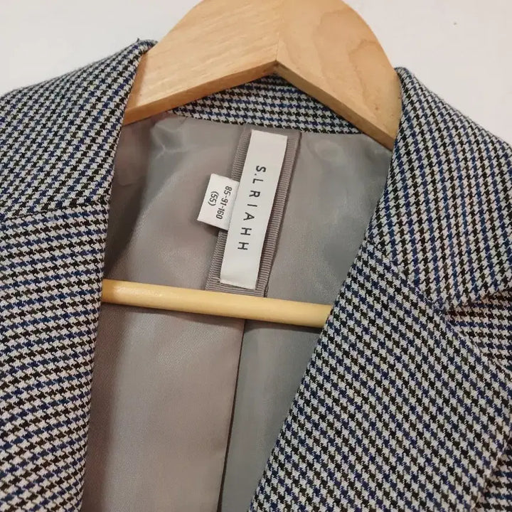 [BUNJANG] Esselia Women's Check Jacket (Size 55) / 봄 여성체크자켓(55) 거의새것