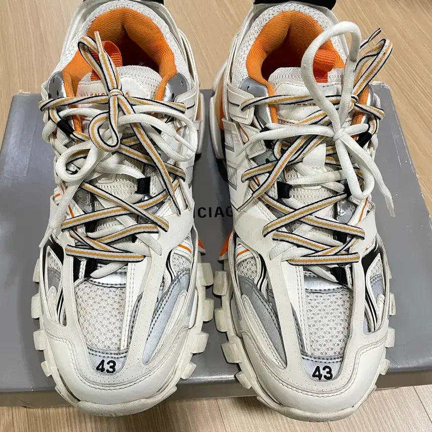 [BUNJANG] Balenciaga Track Shoes White and Orange / [43] 발렌시아가 트랙 슈즈 흰주