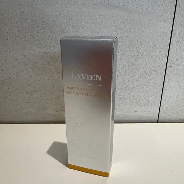 [BUNJANG] La Vie En Rose Perfect Youth Ampoule Sunscreen / 라비앙 퍼펙트 유스앰플 선크림