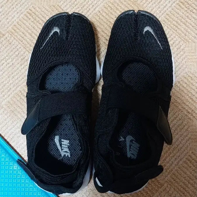 [SOLD OUT] 나이키 정품 에어 리프트  샌들 .240