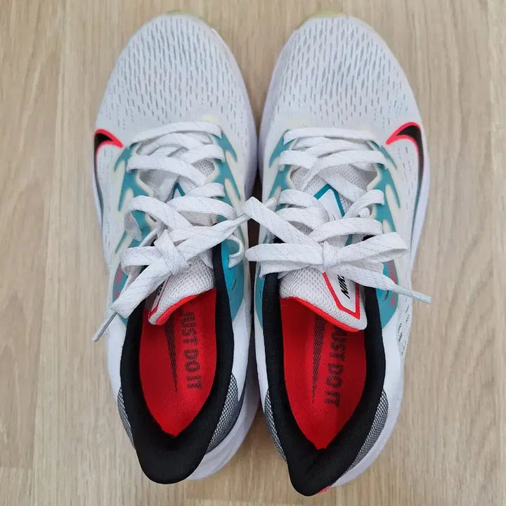 [BUNJANG] Nike Air Zoom Winflo 7 (US 6) / 나이키 에어 줌 윈플로7  (235size)