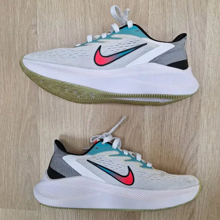 [BUNJANG] Nike Air Zoom Winflo 7 (US 6) / 나이키 에어 줌 윈플로7  (235size)
