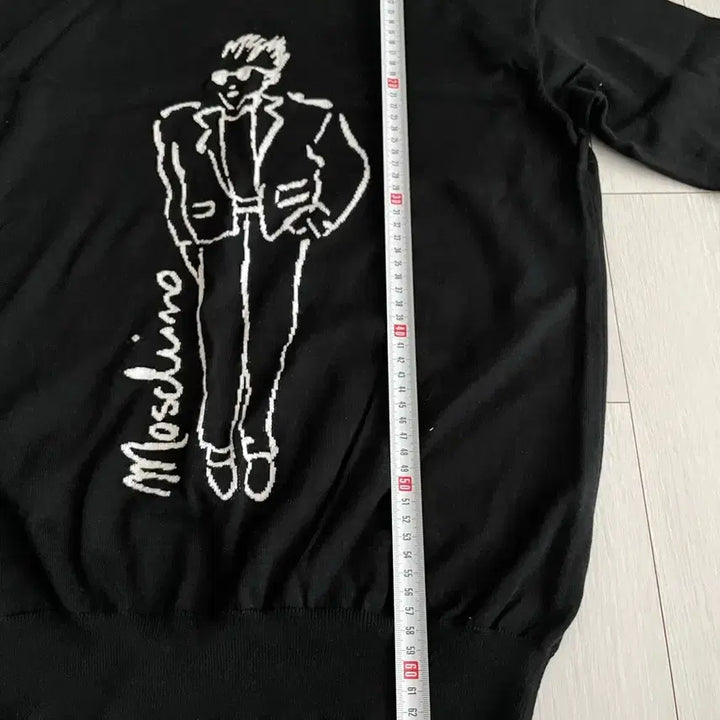 [BUNJANG] MOSCHINO Couture Character Embroidered Black Cotton Knit Sweater / [MOSCHINO]모스키노 꾸뛰르 캐릭터 자수 카튼  블랙 니트/스웨터
