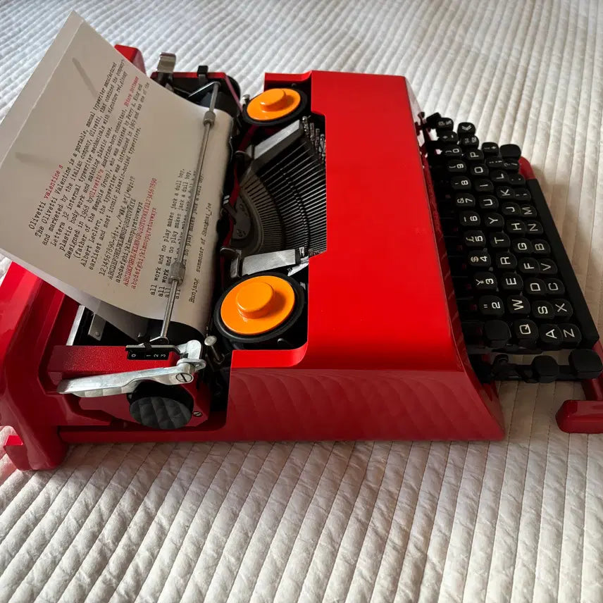 [BUNJANG] Olivetti Valentine Typewriter / 올리베티 발렌타인 타자기 Olivetti valentine s
