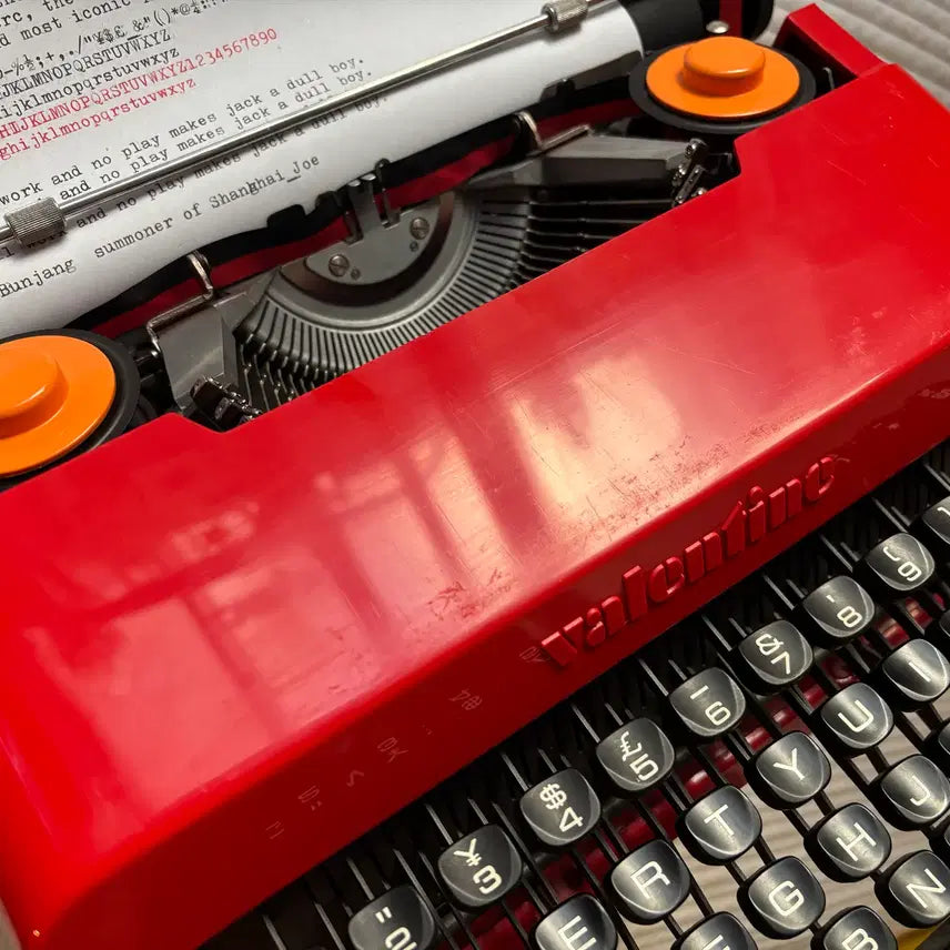 [BUNJANG] Olivetti Valentine Typewriter / 올리베티 발렌타인 타자기 Olivetti valentine s