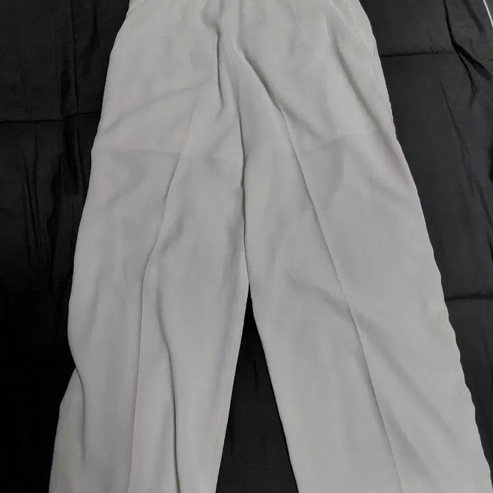 [BUNJANG] Lucky Chouette White Slacks / 럭키슈에뜨 화이트 슬랙스 바지