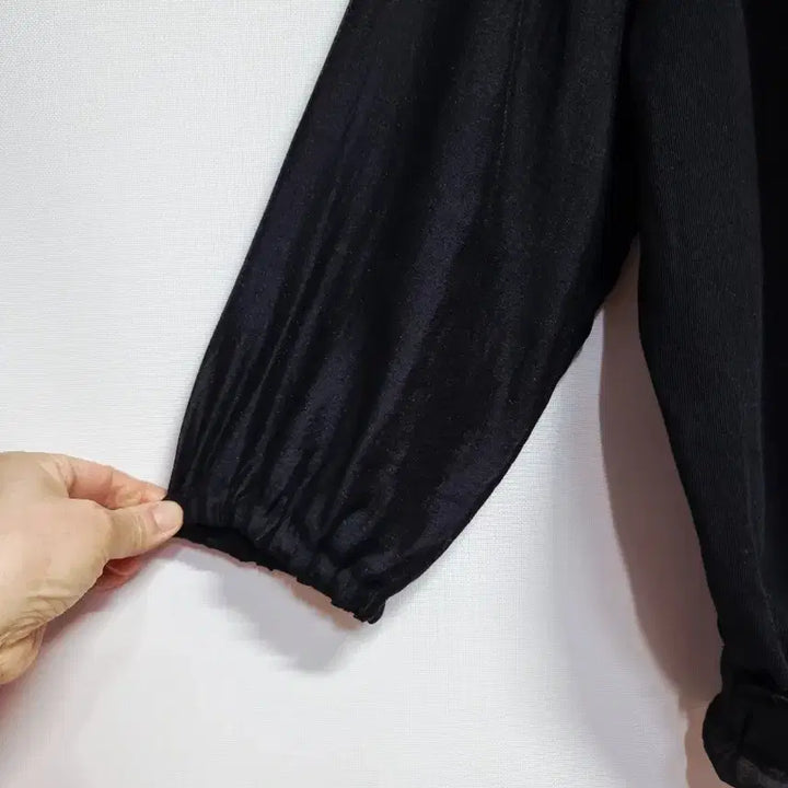 [BUNJANG] Blue Peper Black Shirred Blouse / 블루페페 블랙 셔링 블라우스