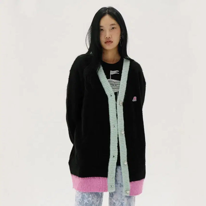 [BUNJANG] The Centaur Color Combination Knit Cardigan Black / [더센토르] 컬러 콤비네이션 니트 가디건 블랙