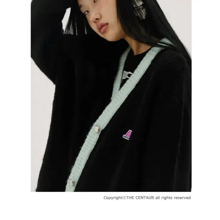 [BUNJANG] The Centaur Color Combination Knit Cardigan Black / [더센토르] 컬러 콤비네이션 니트 가디건 블랙