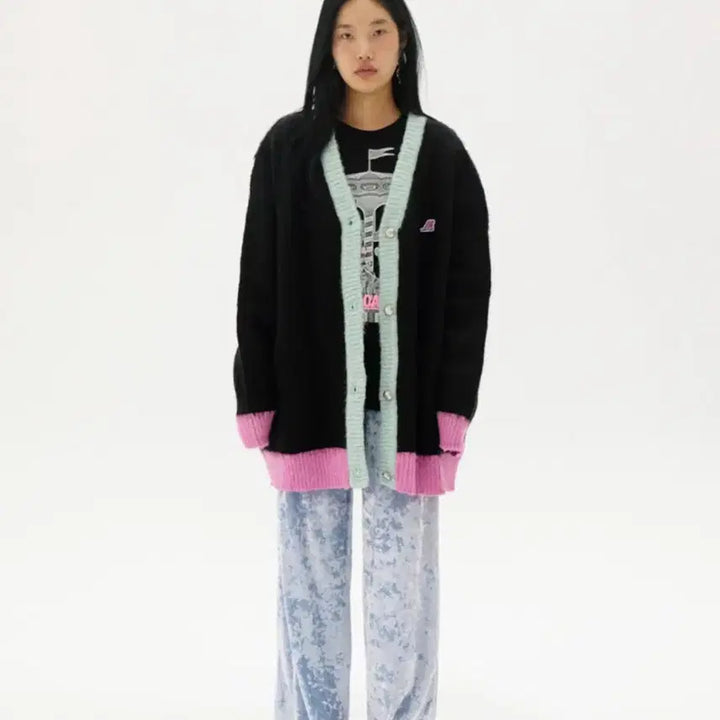 [BUNJANG] The Centaur Color Combination Knit Cardigan Black / [더센토르] 컬러 콤비네이션 니트 가디건 블랙