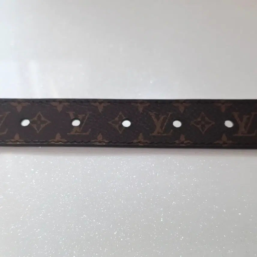 [BUNJANG] Louis Vuitton Monogram M9781 Belt / 루이비통 모노그램 M9781 싸이즈 75/30 금장버클 벨트 (정품)