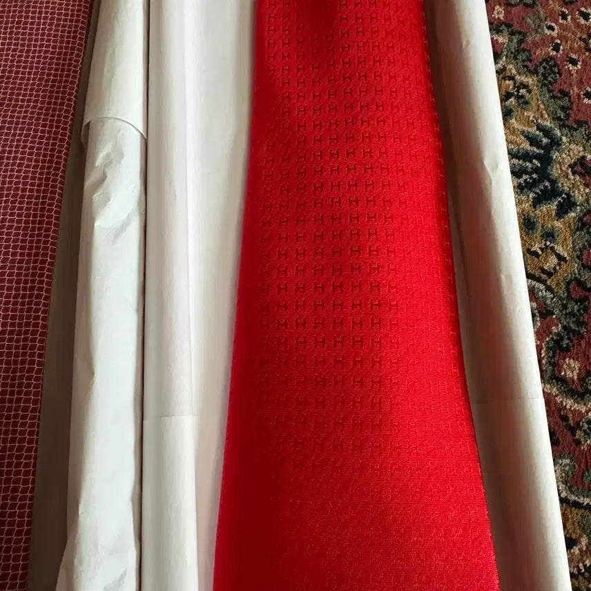 [BUNJANG] Hermes Silk Tie - New with Box / *새상품 에르메스 hermes 명품 넥타이 미사용 박스 포장