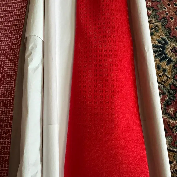 [BUNJANG] Hermes Silk Tie - New with Box / *새상품 에르메스 hermes 명품 넥타이 미사용 박스 포장