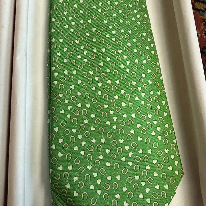 [BUNJANG] Ferragamo Silk Necktie / *새상품 페라가모 미사용 박스 포장 명품 넥타이 악세사리