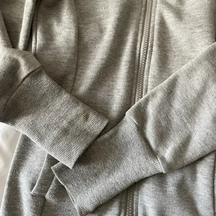[BUNJANG] Vintage Y2K Gyaru Two-Way Hooded Zip-Up / 빈티지 y2k 갸루 퍼 딱붙 투웨이 후드집업