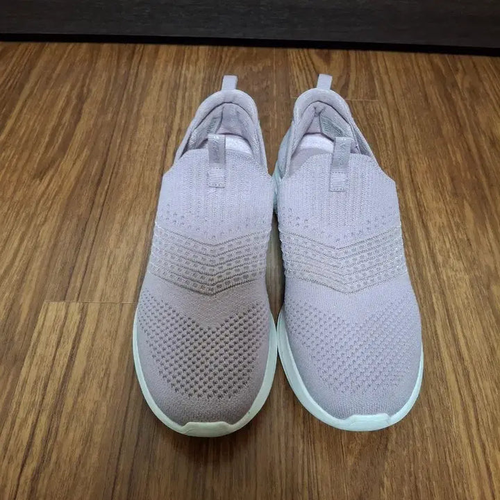 [SOLD OUT] 스케쳐스 슬립온 운동화 235mm