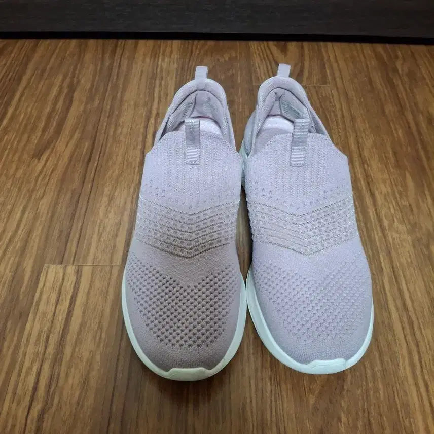 [SOLD OUT] 스케쳐스 슬립온 운동화 235mm