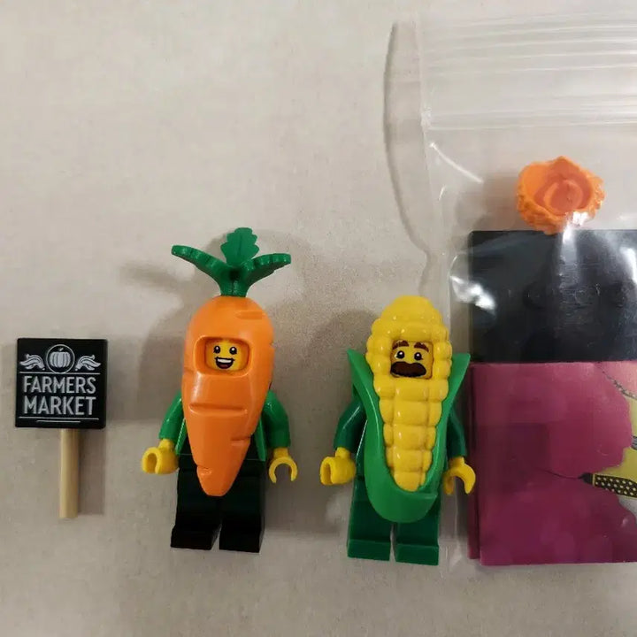 [BUNJANG] Lego Minifigure Corn Cob Guy Carrot Guy / 레고 미니피규어 미피 옥수수알바 당근 알바 팝니다