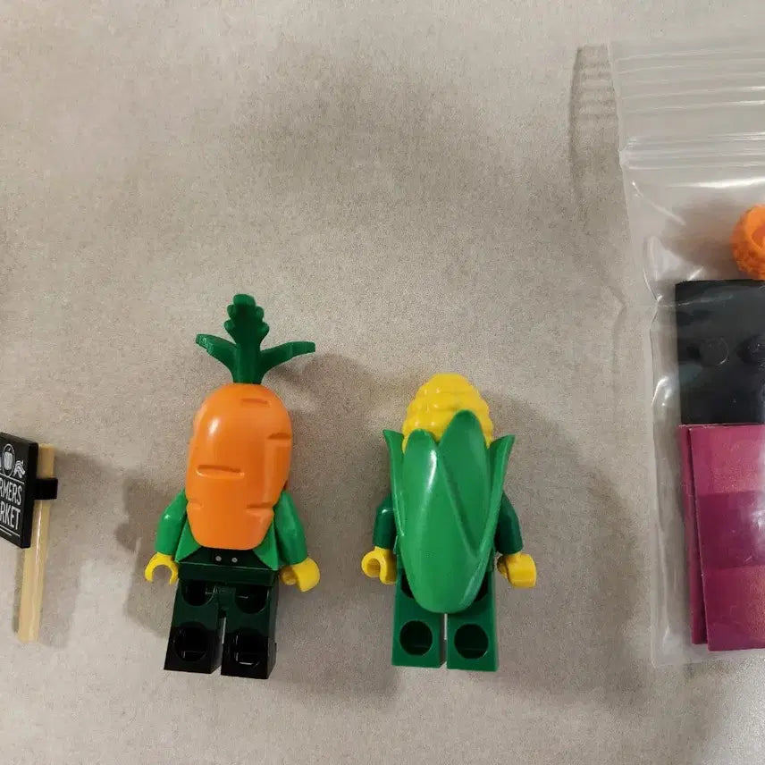 [BUNJANG] Lego Minifigure Corn Cob Guy Carrot Guy / 레고 미니피규어 미피 옥수수알바 당근 알바 팝니다