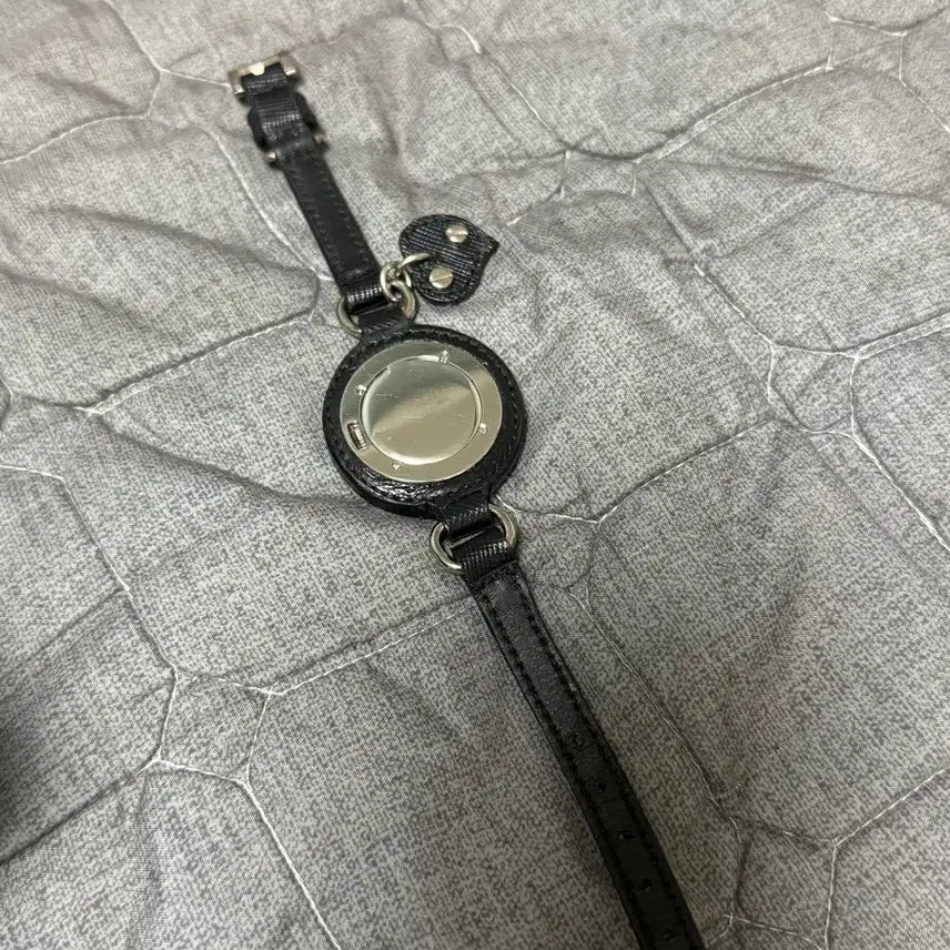 [BUNJANG] Prada Vintage Heart Watch / [마지막가격내림]프라다 빈티지 하트 시계 정품