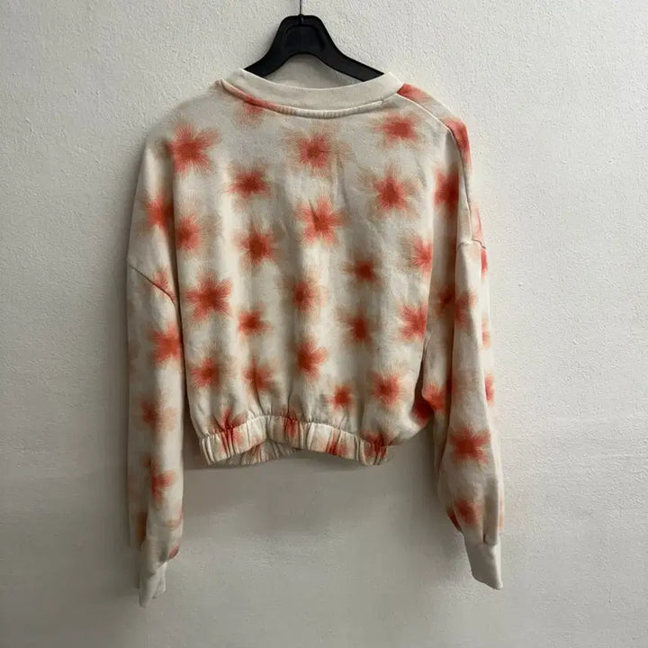 [BUNJANG] Levi's Women's Floral Crop Sweatshirt (M) / 리바이스 여성 플라워 패턴 크롭 맨투맨 (M)